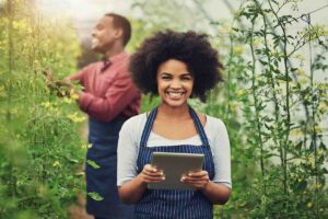 farmers using internet in field