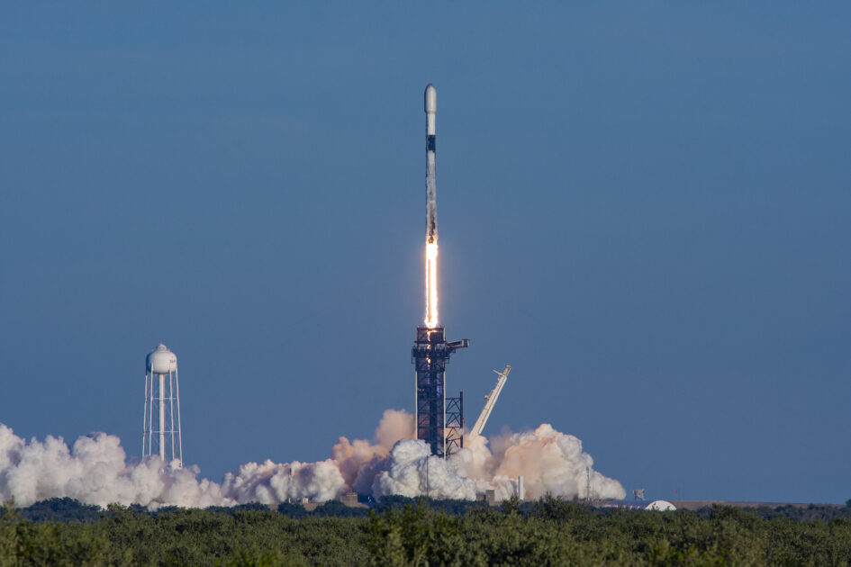 Starlink internet rocket
